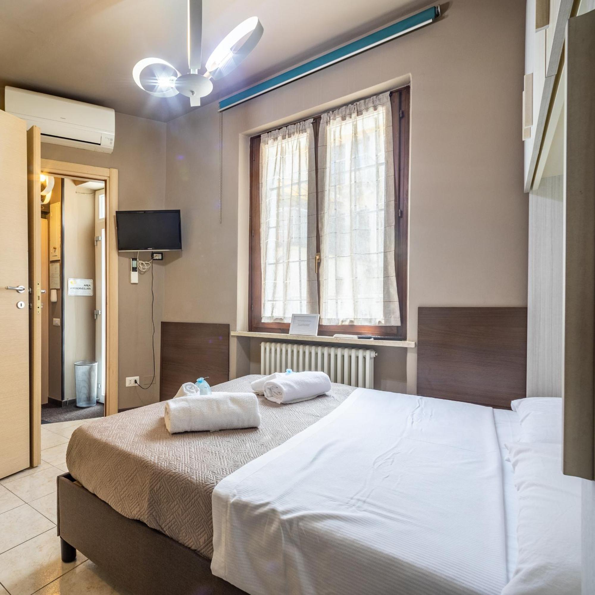 Italstay - Nuova Residenza Romeo - Affittacamere Верона Екстериор снимка
